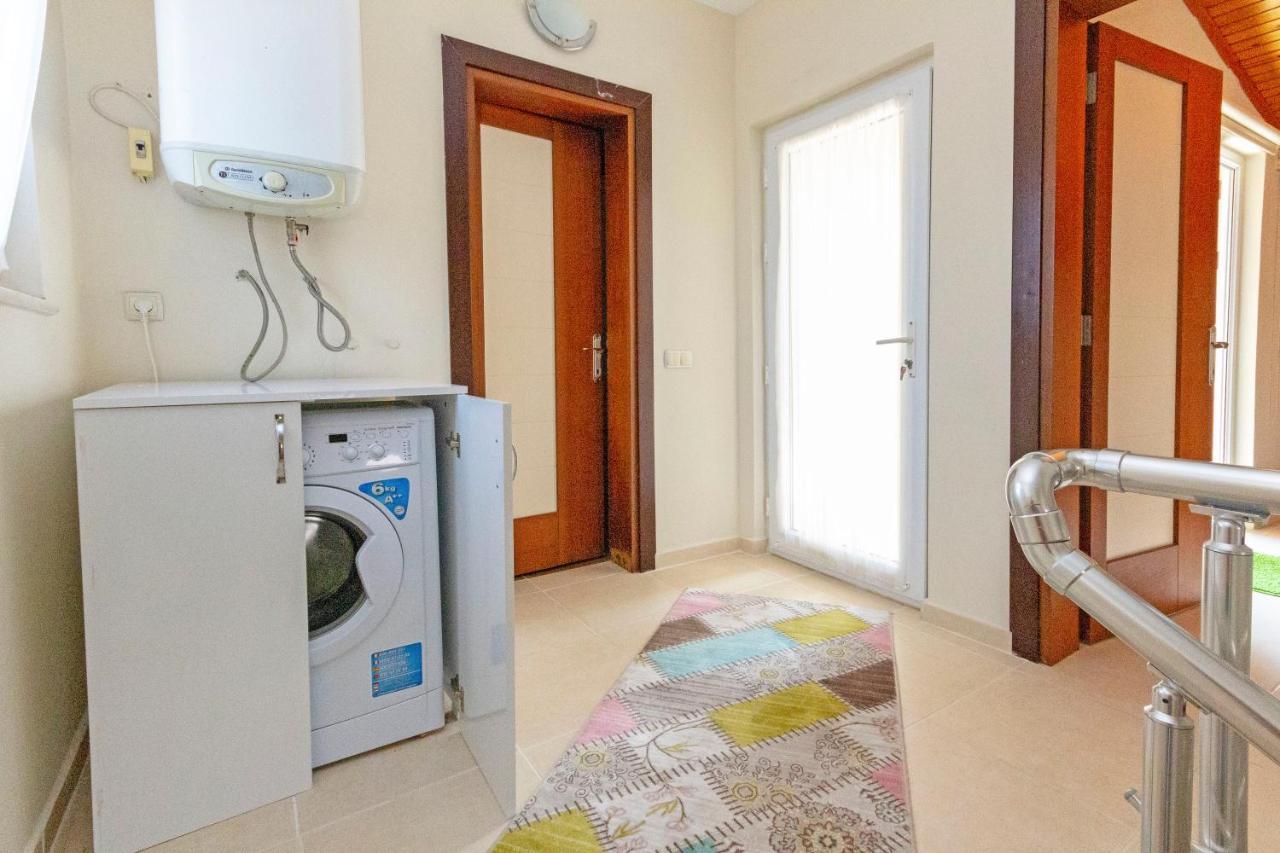 באלאק Paradise Town Villa Alison מראה חיצוני תמונה